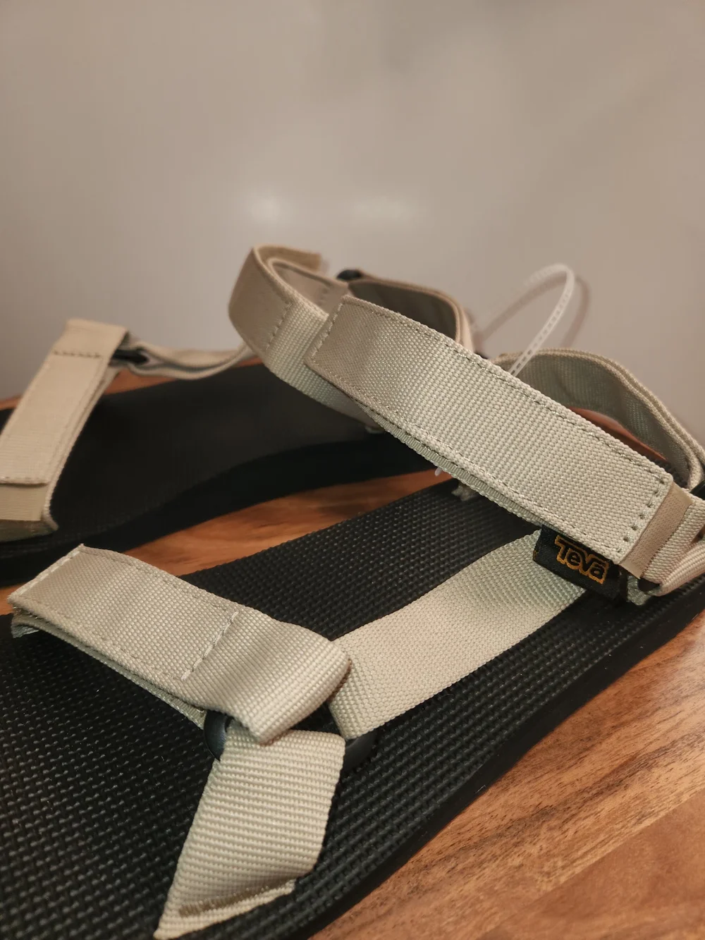 Teva Original Universal Sandals Men's Size 12 White Pepper/Beige & Black NEW